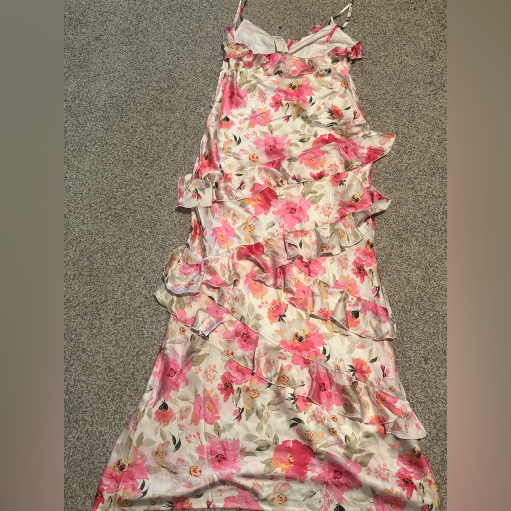 Francesca’s Nora Ruffle Maxi - Picture 5 of 6